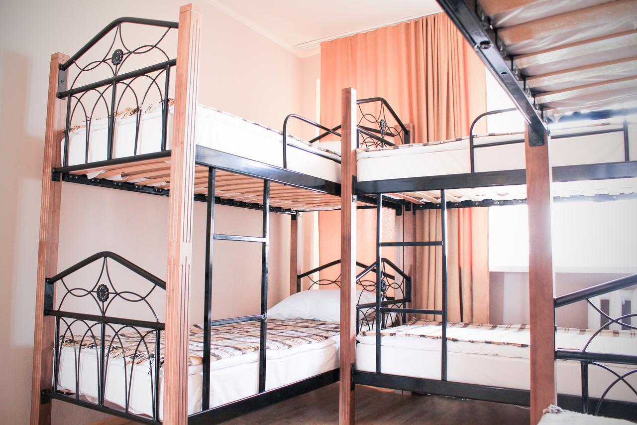 A&S Hostel Minskiy Kiev Exteriör bild